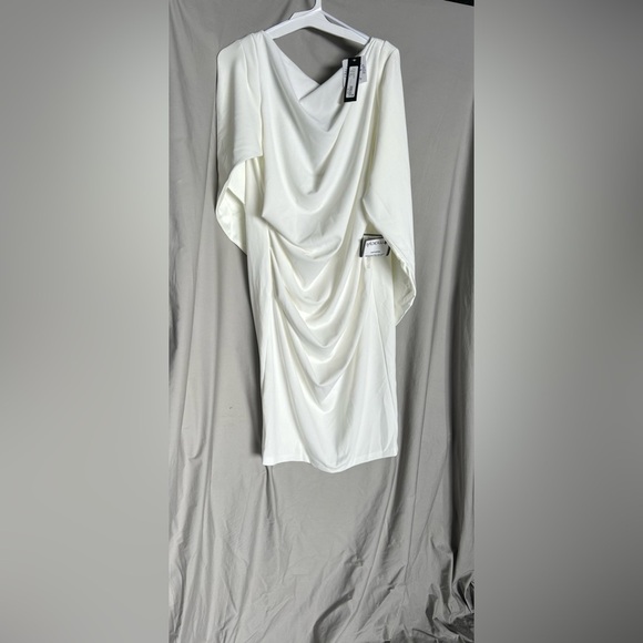 Betsy & Adam Plus Size Ruched Cape Dress in White - Picture 5 of 7
